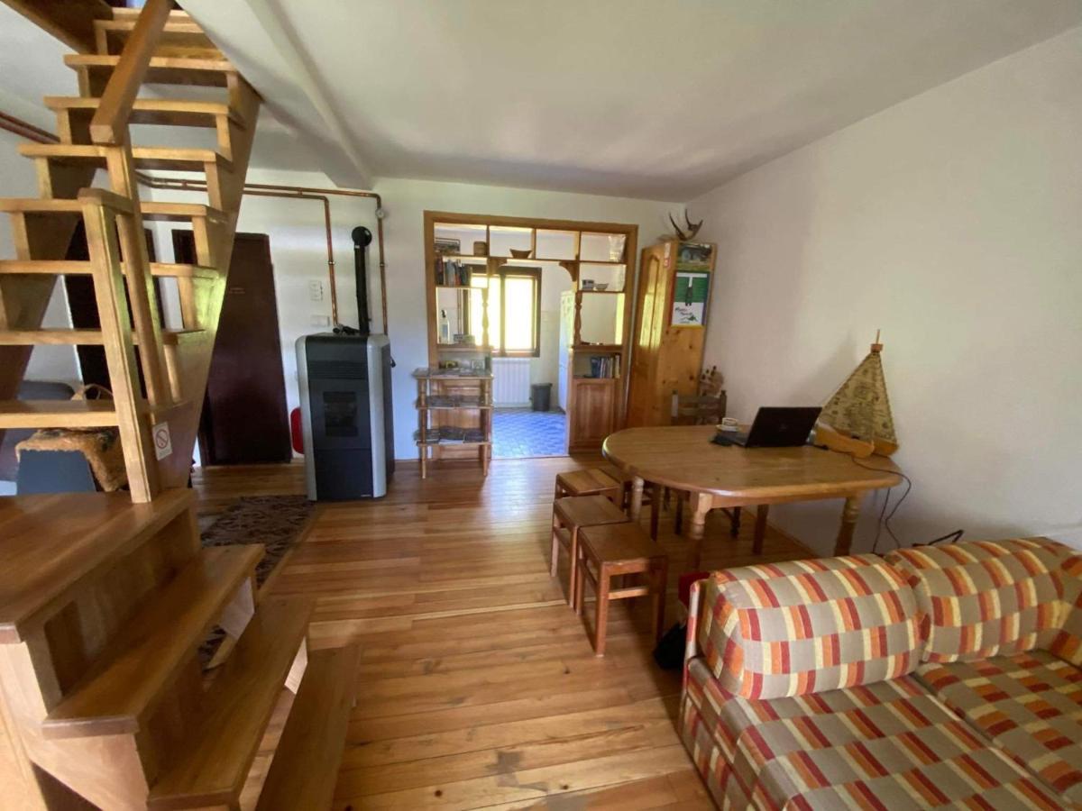 Mystic Forest Hostel Mitrovac Luaran gambar