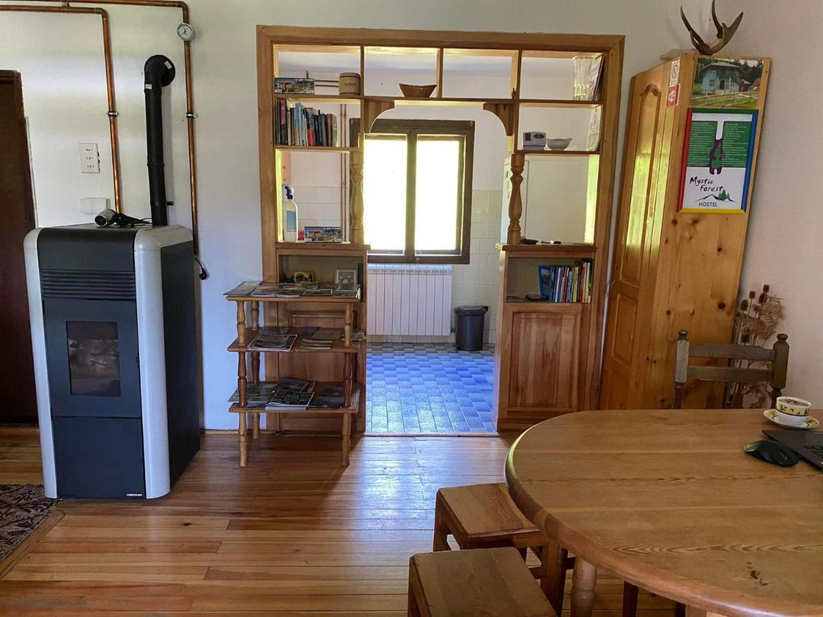Mystic Forest Hostel Mitrovac Luaran gambar