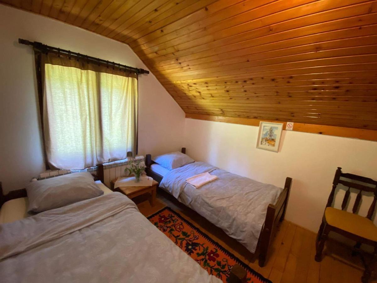 Mystic Forest Hostel Mitrovac Luaran gambar